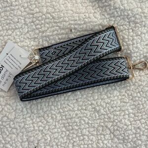 Nwt Chevron Pattern Bag Strap blue and pink